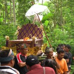 Cremation ceremony in Lombok, parade to cremation place